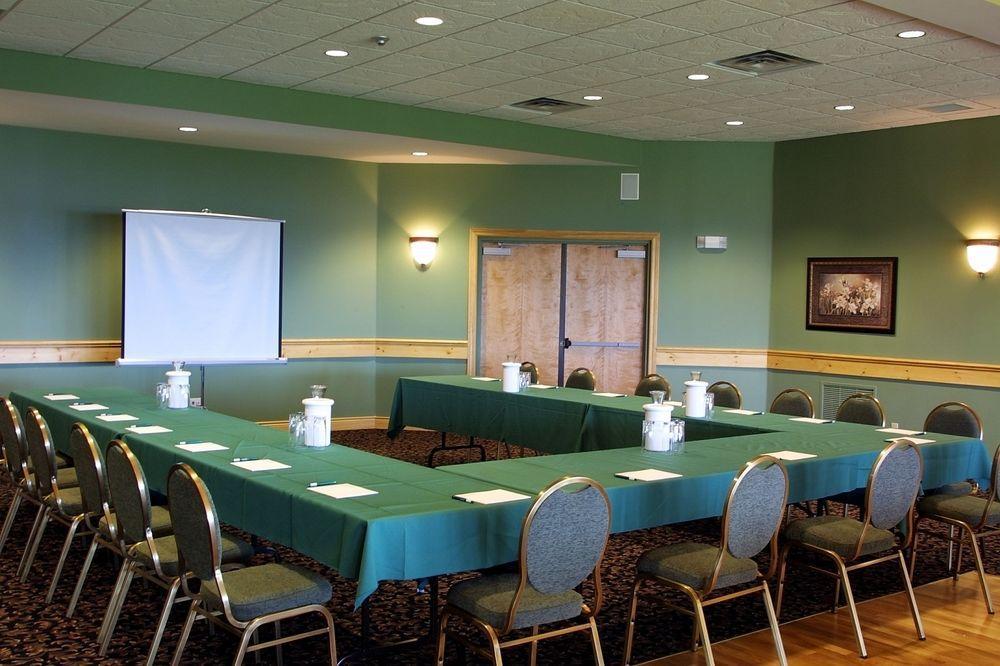 Eganridge Resort, Golf Club & Spa Bobcaygeon Buitenkant foto