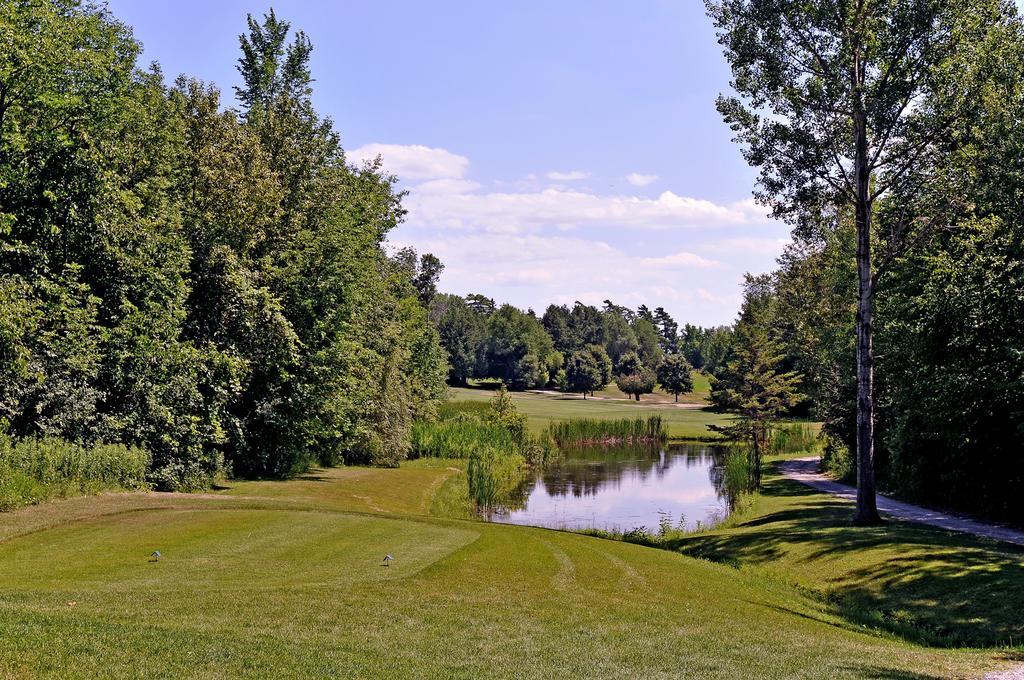 Eganridge Resort, Golf Club & Spa Bobcaygeon Buitenkant foto