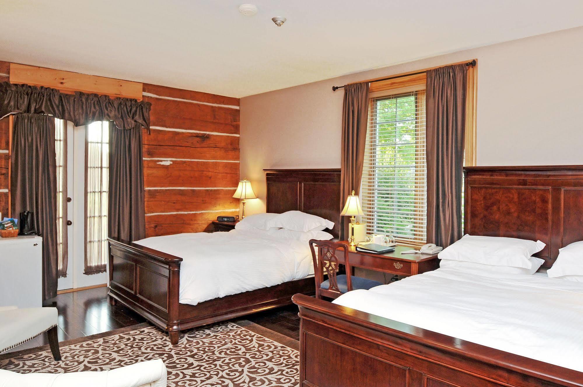 Eganridge Resort, Golf Club & Spa Bobcaygeon Buitenkant foto